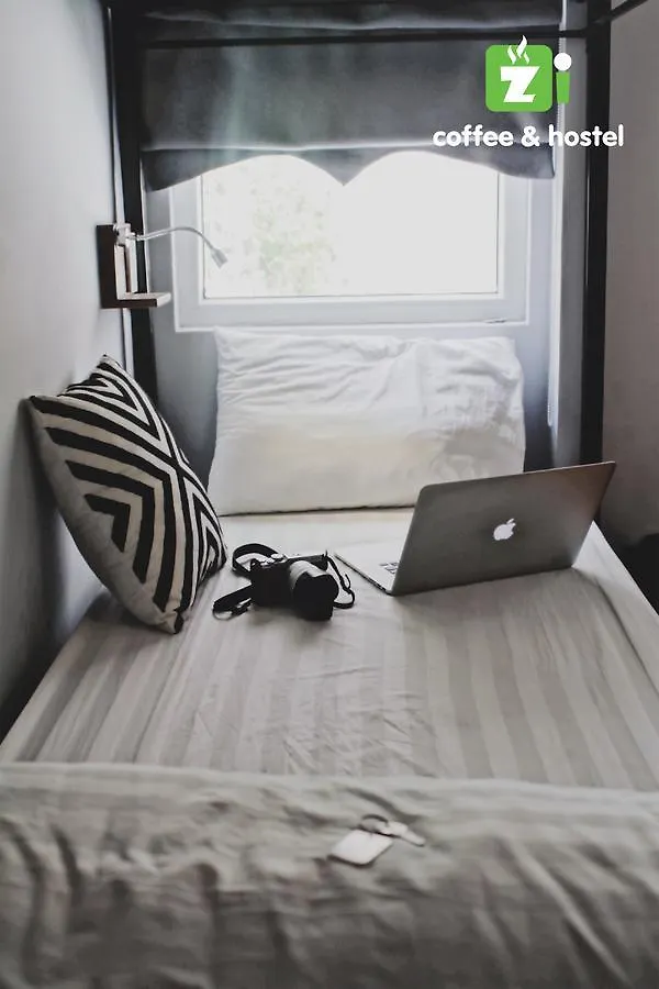 Zi Coffee & Hostel Da Nang Vietnam